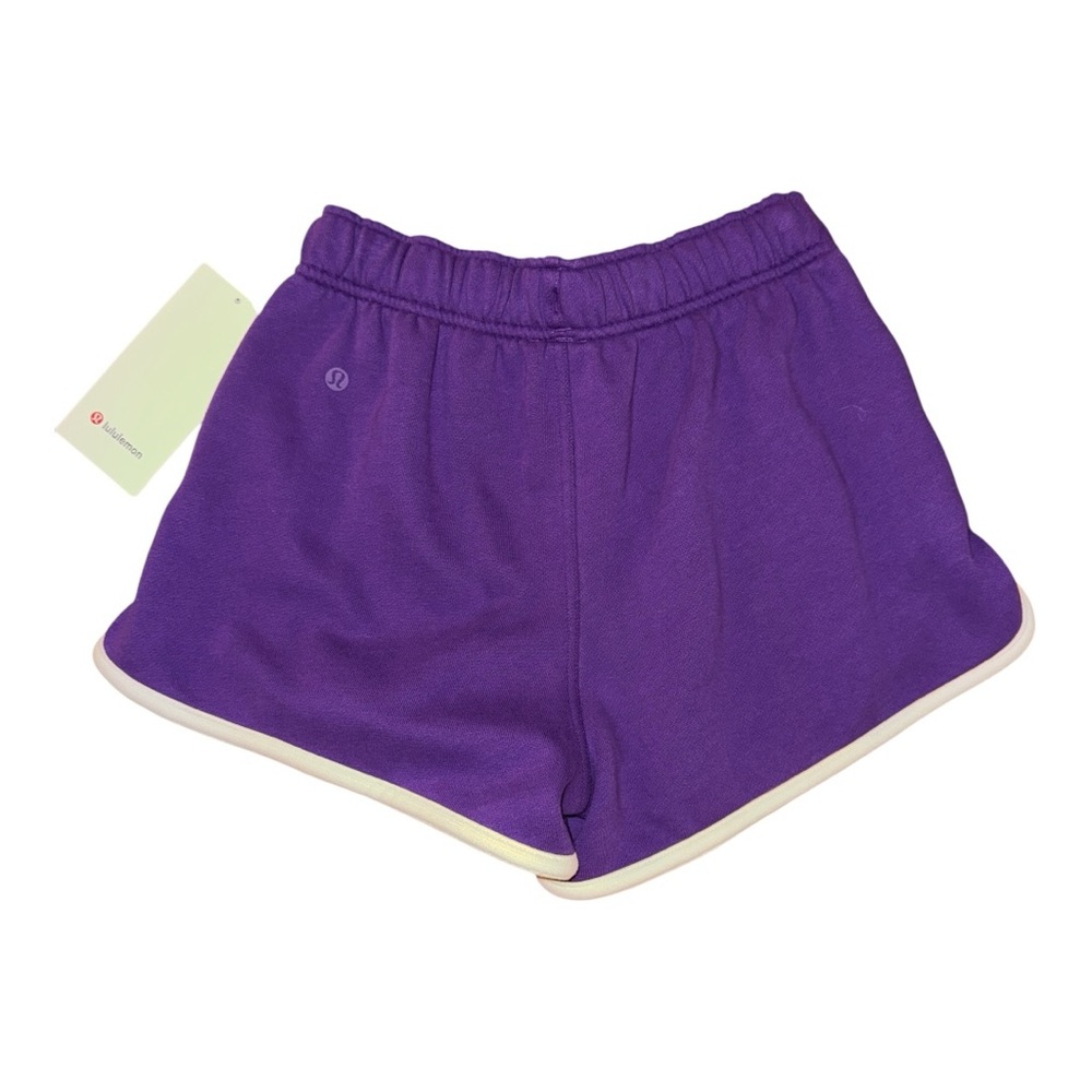 Lululemon Scuba MR Oversized Short 3" *Trim, College Purple Light Ivory Multi - Picture 4 of 10